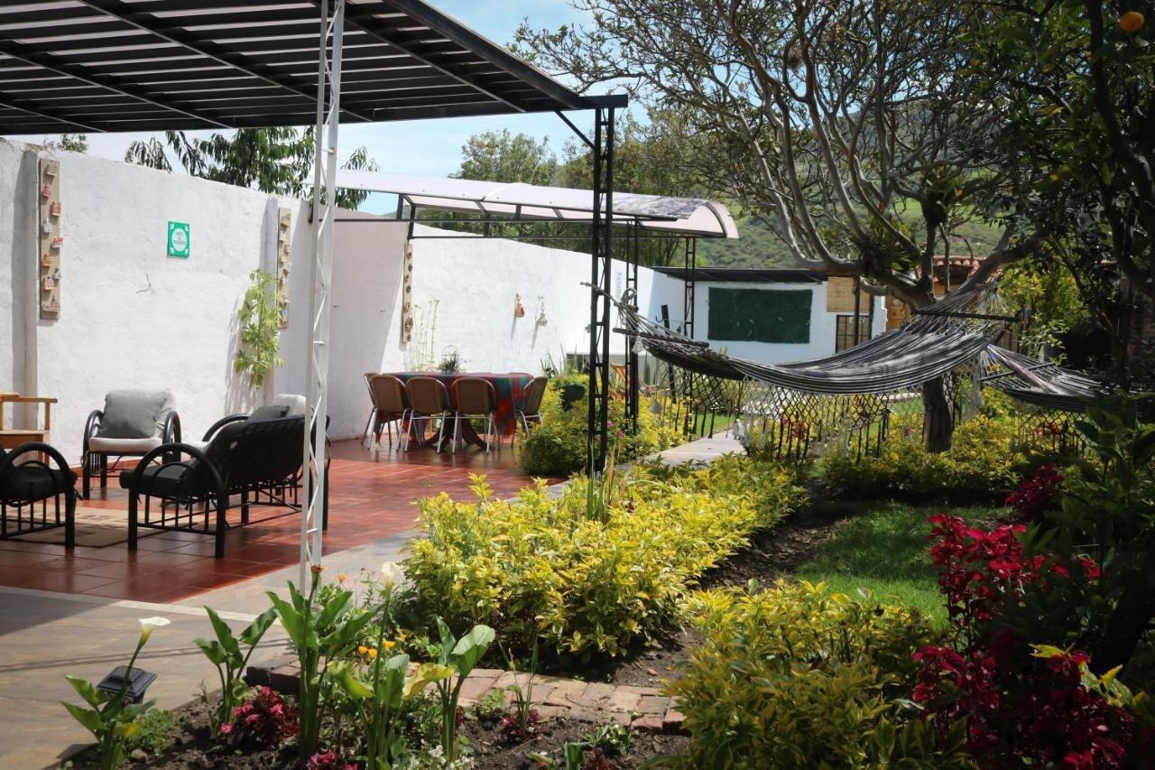 La Huerta Hotel Jiguales Exterior photo